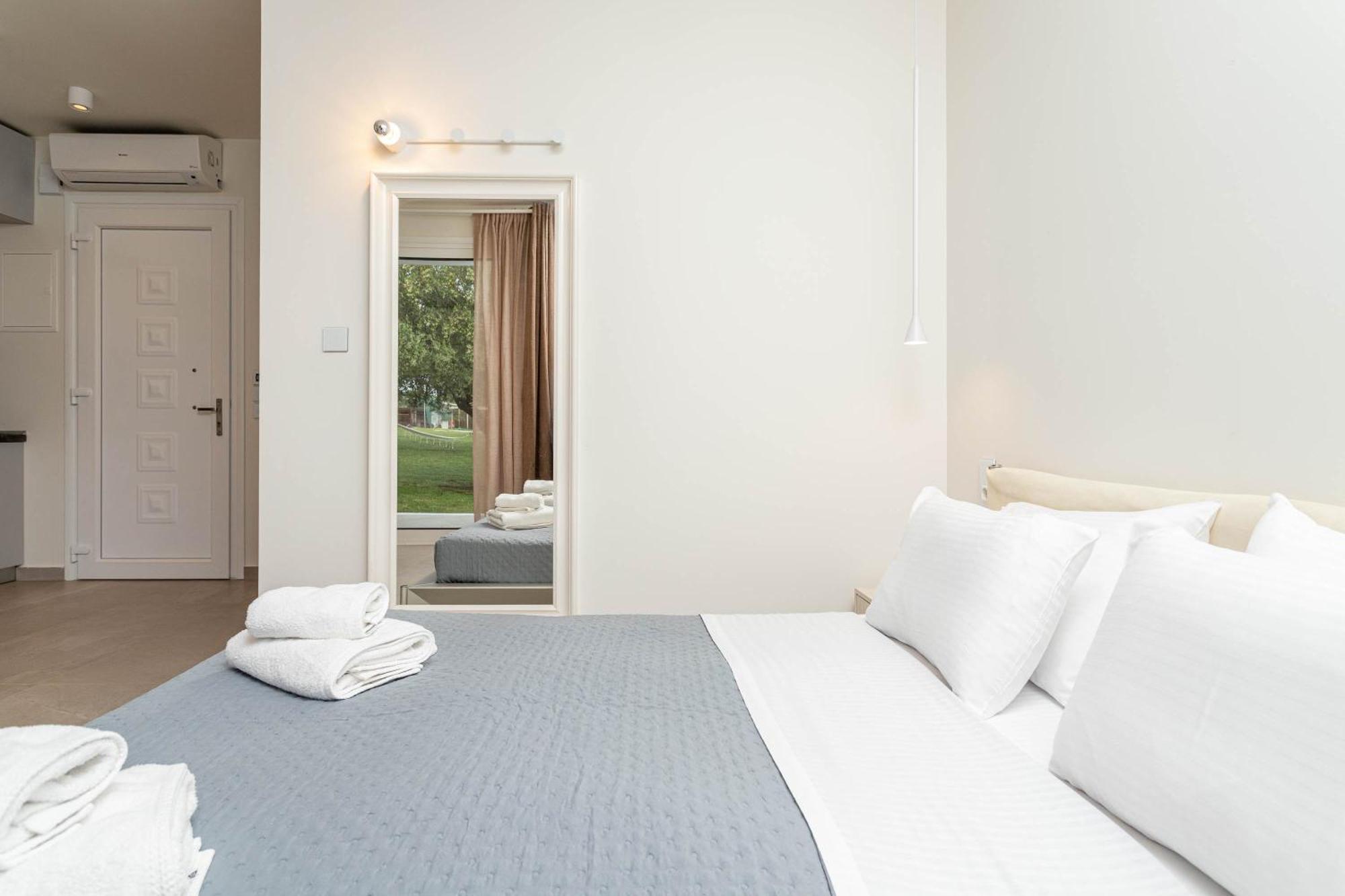 Mellagia Suites Kassandreia Exteriér fotografie
